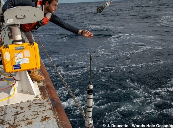 EcoCTD: A Novel Underway Profiler for High-Resolution Ocean Research