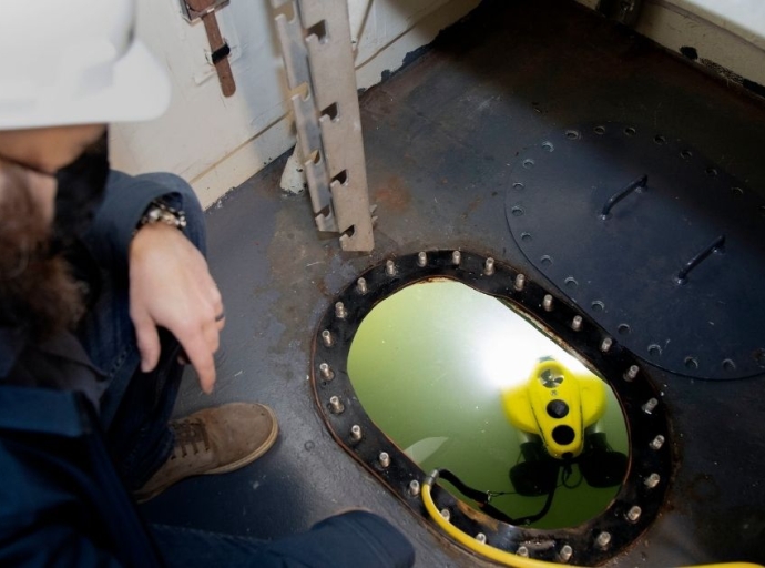 ROV Makes ‘Splash’ With Demo Aboard USS Iwo Jima (LHD 7)
