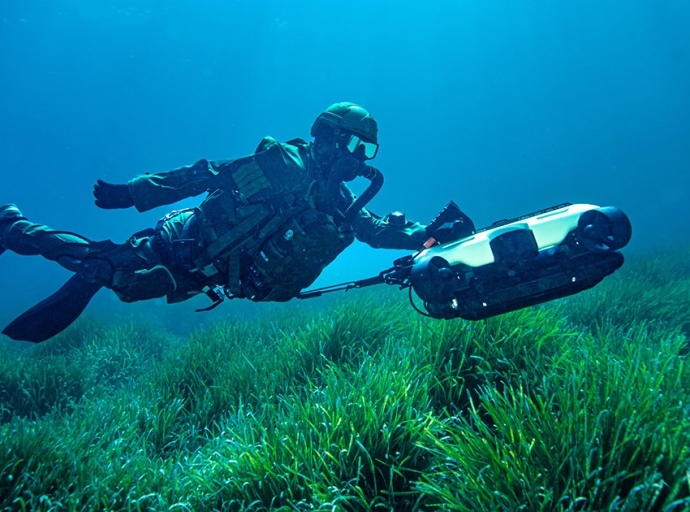 HYBRID UNDERWATER VEHICLES OPTIMIZED FOR EXPEDITIONARY MISSIONS