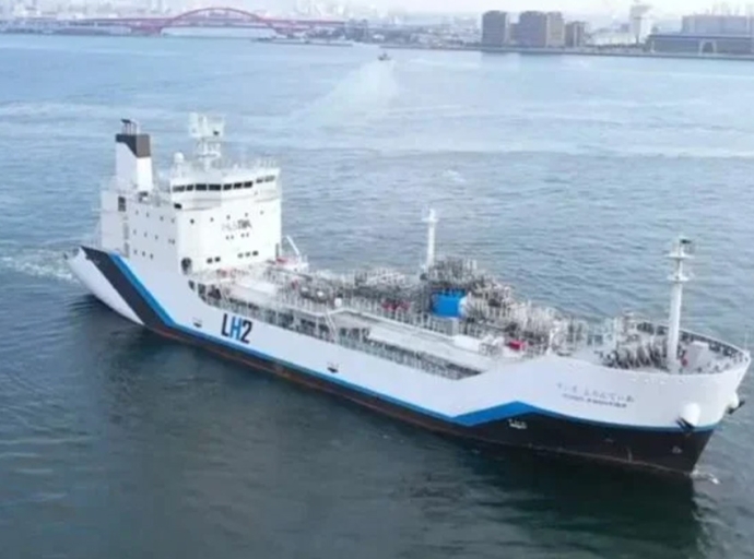 World’s First Liquefied H2 Carrier Suiso Frontier to Visit Oman