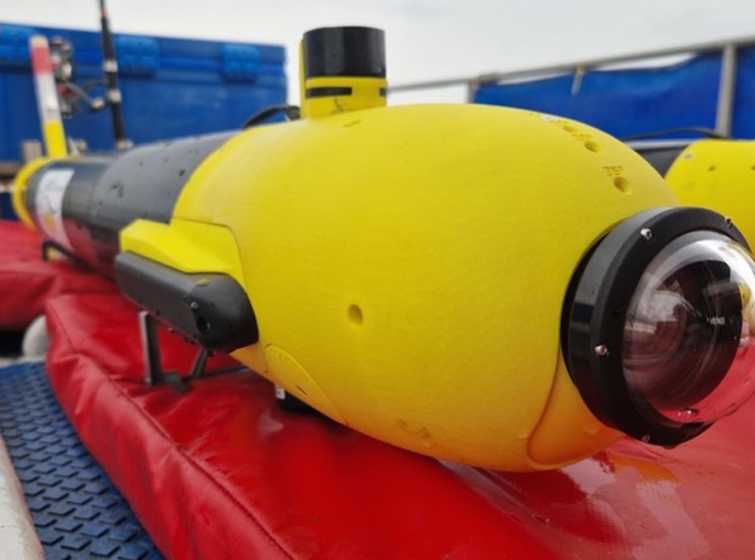 First Deliveries of ecoSUBm5-Power+ AUV with ecoCAM