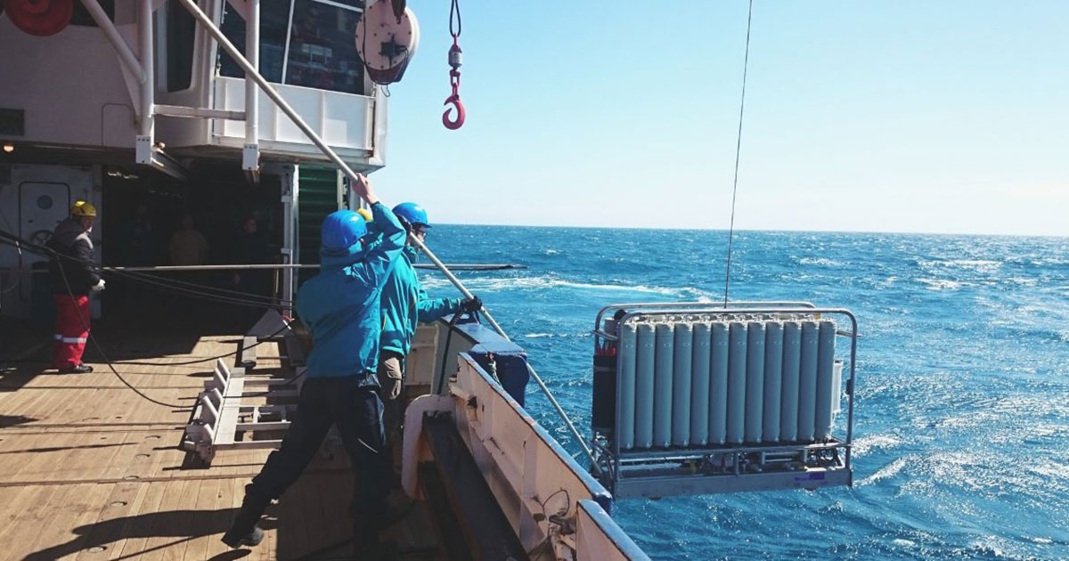 Deep Sea and Sediments Bring Iron to Antarctic Waters