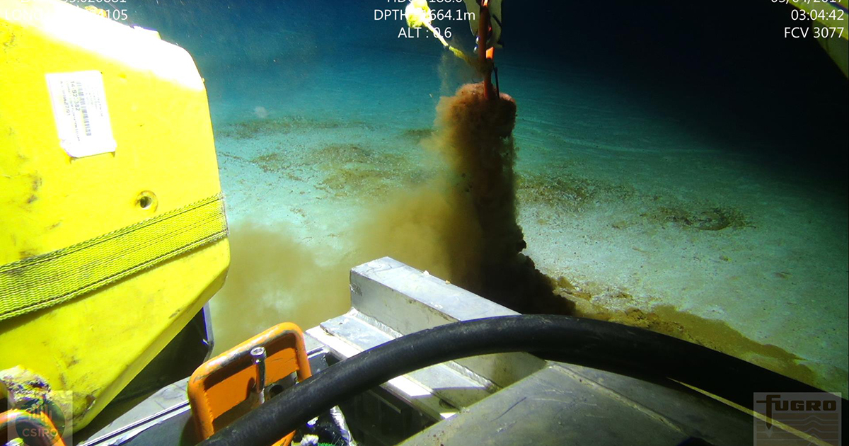 World-First Study Finds Ocean Floor a 'Reservoir' for Plastic Pollution